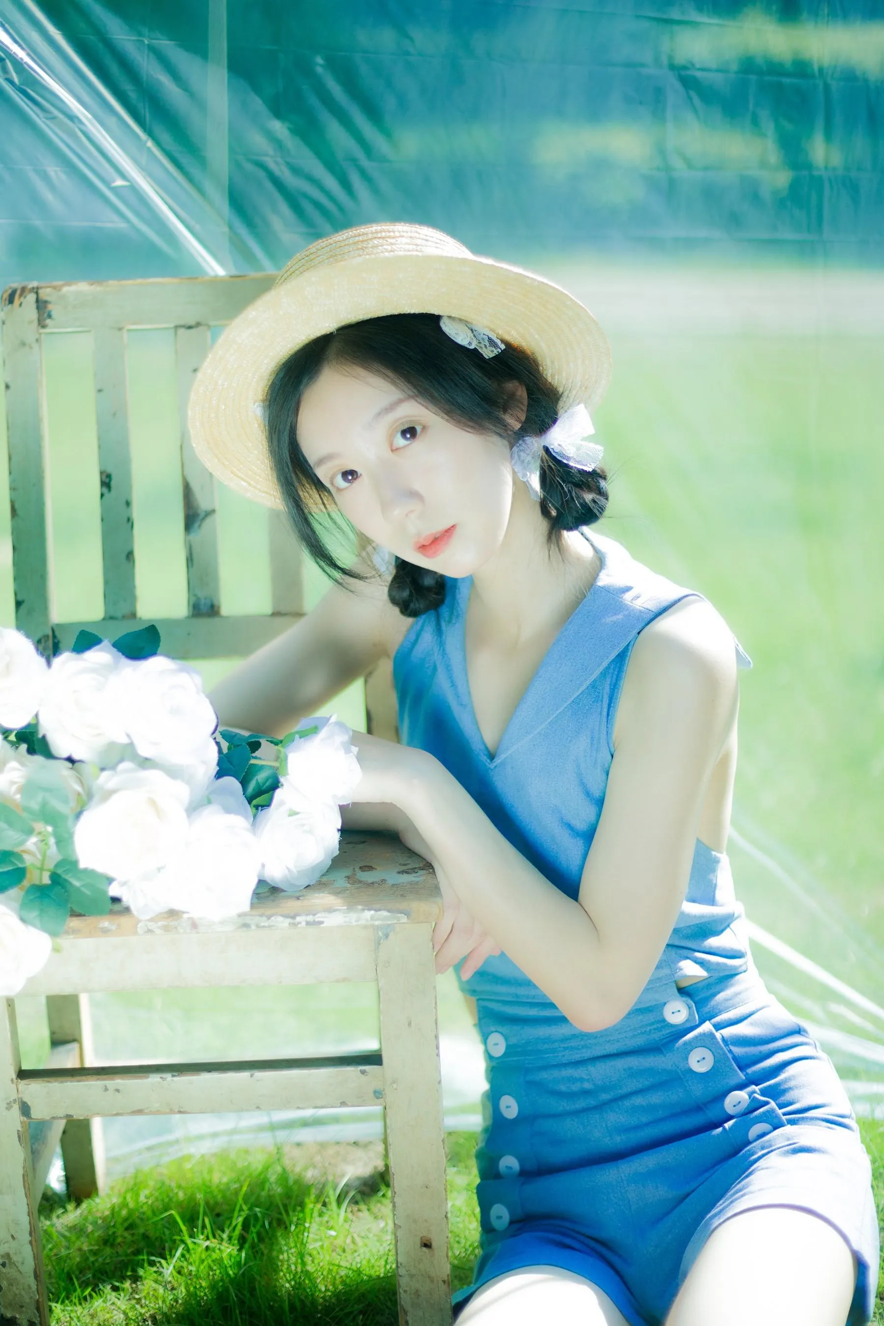 [YITUYU艺图语]2022.07.31 夏日颂歌 饲猫少女- [32P]插图7